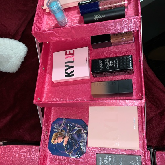 Caboodles box w/makeup included - Picture 3 of 4